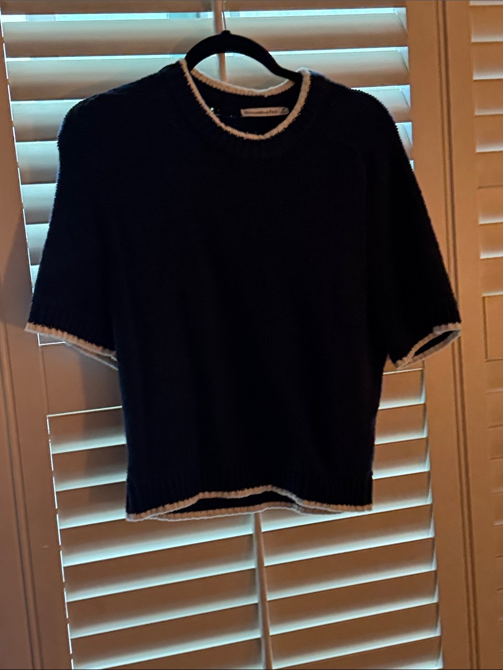 Short sleeve Abercrombie knit sweater